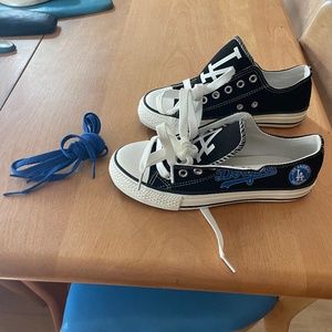 Dodger Converse-size 6